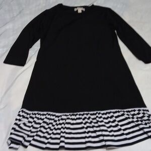 Michael Kors size xs color black and white.
